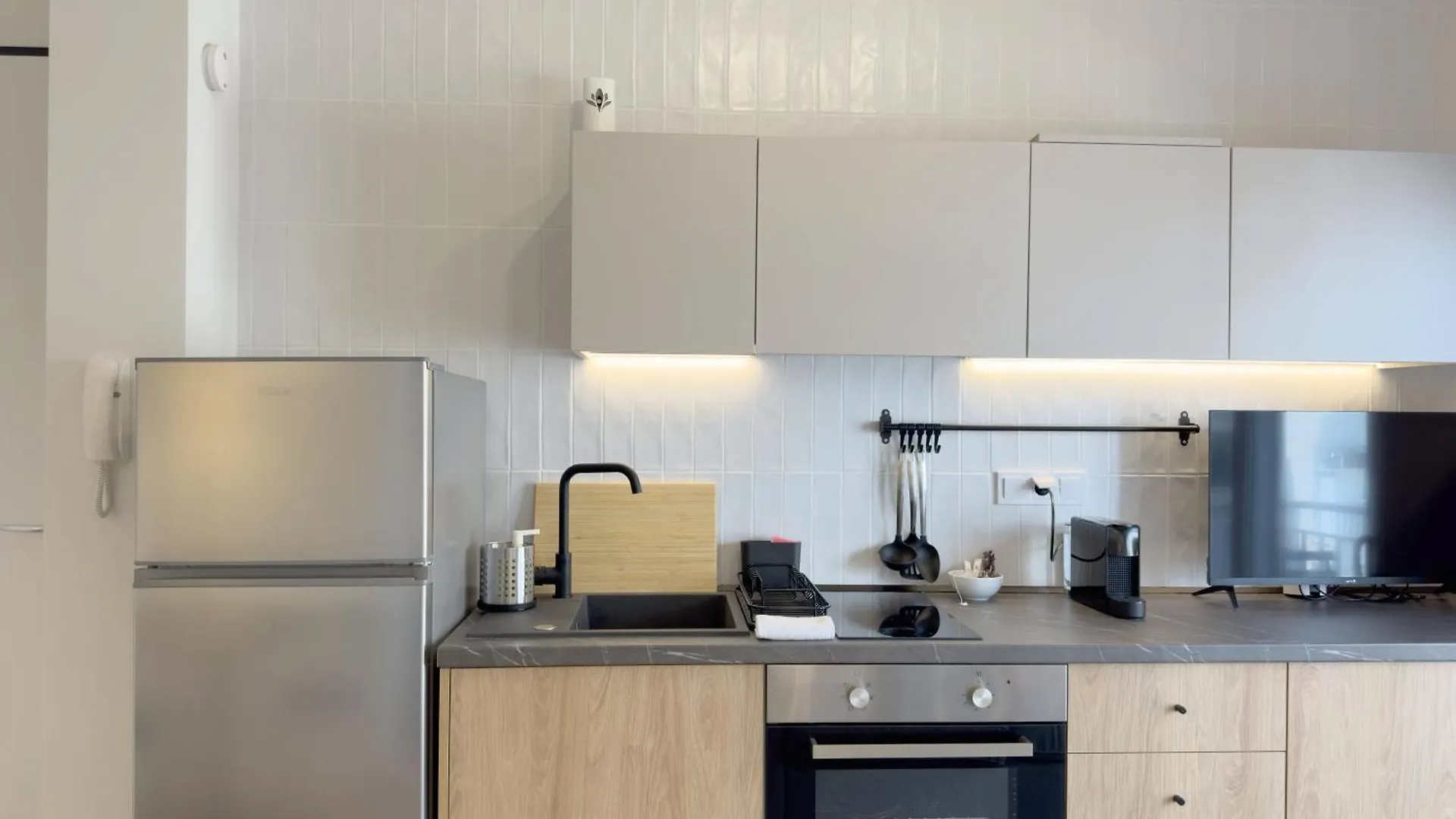 Amber Studios & Suites By Halu! Thessaloniki Greece